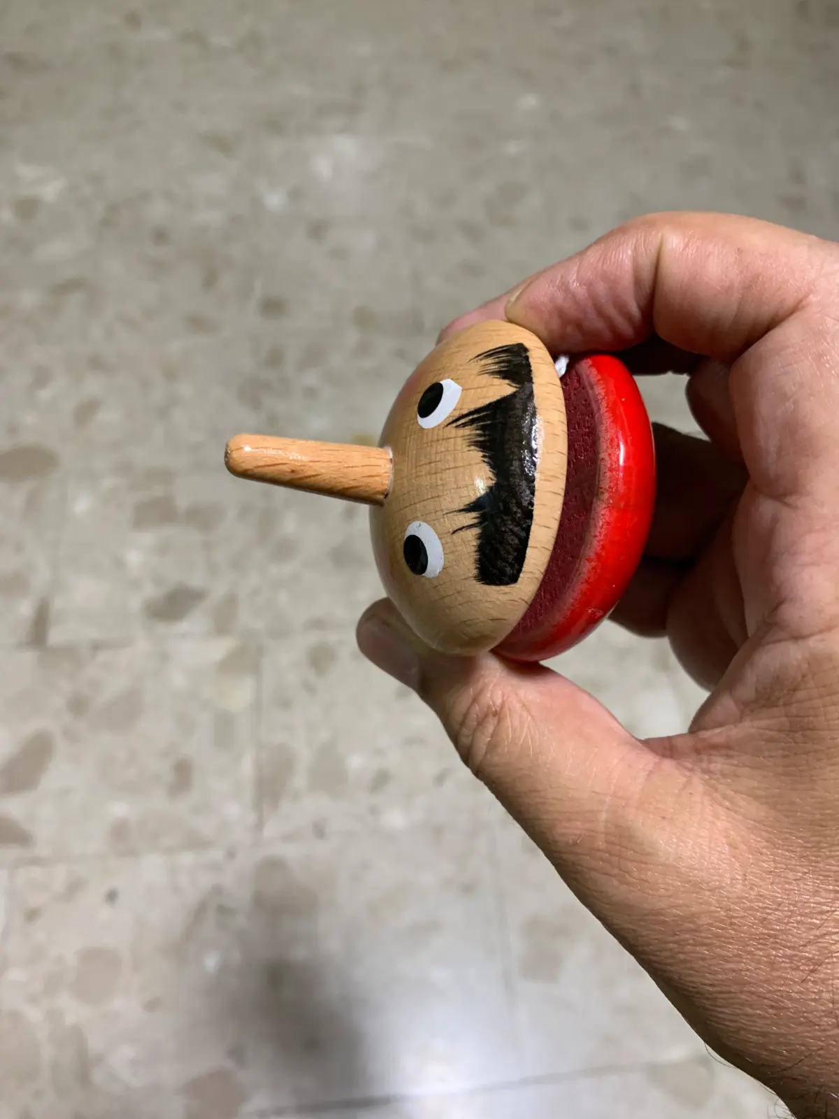 סביבון ויויו עם פינוקיו