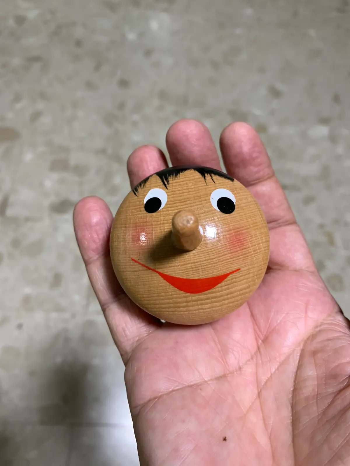 סביבון ויויו עם פינוקיו