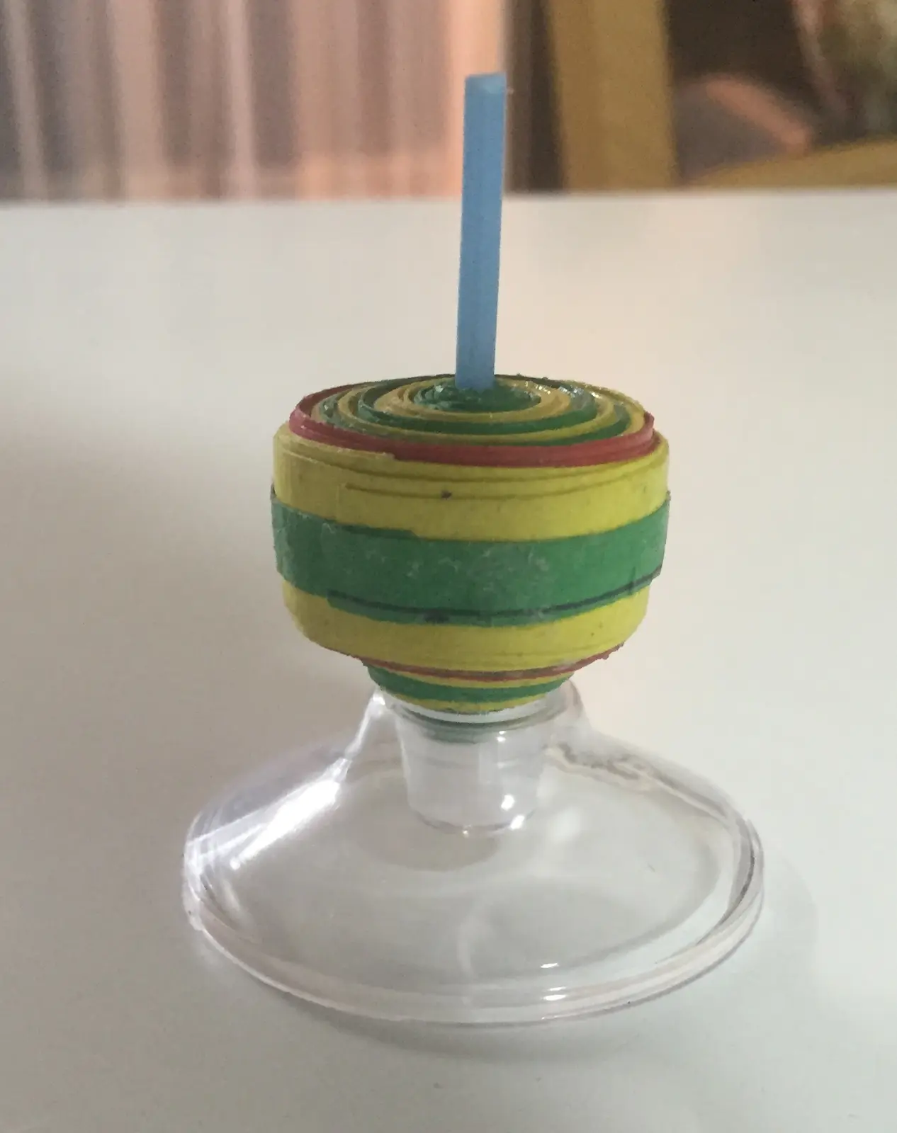 סביבון  מנייר ממוחזר של עליזה אברהם
