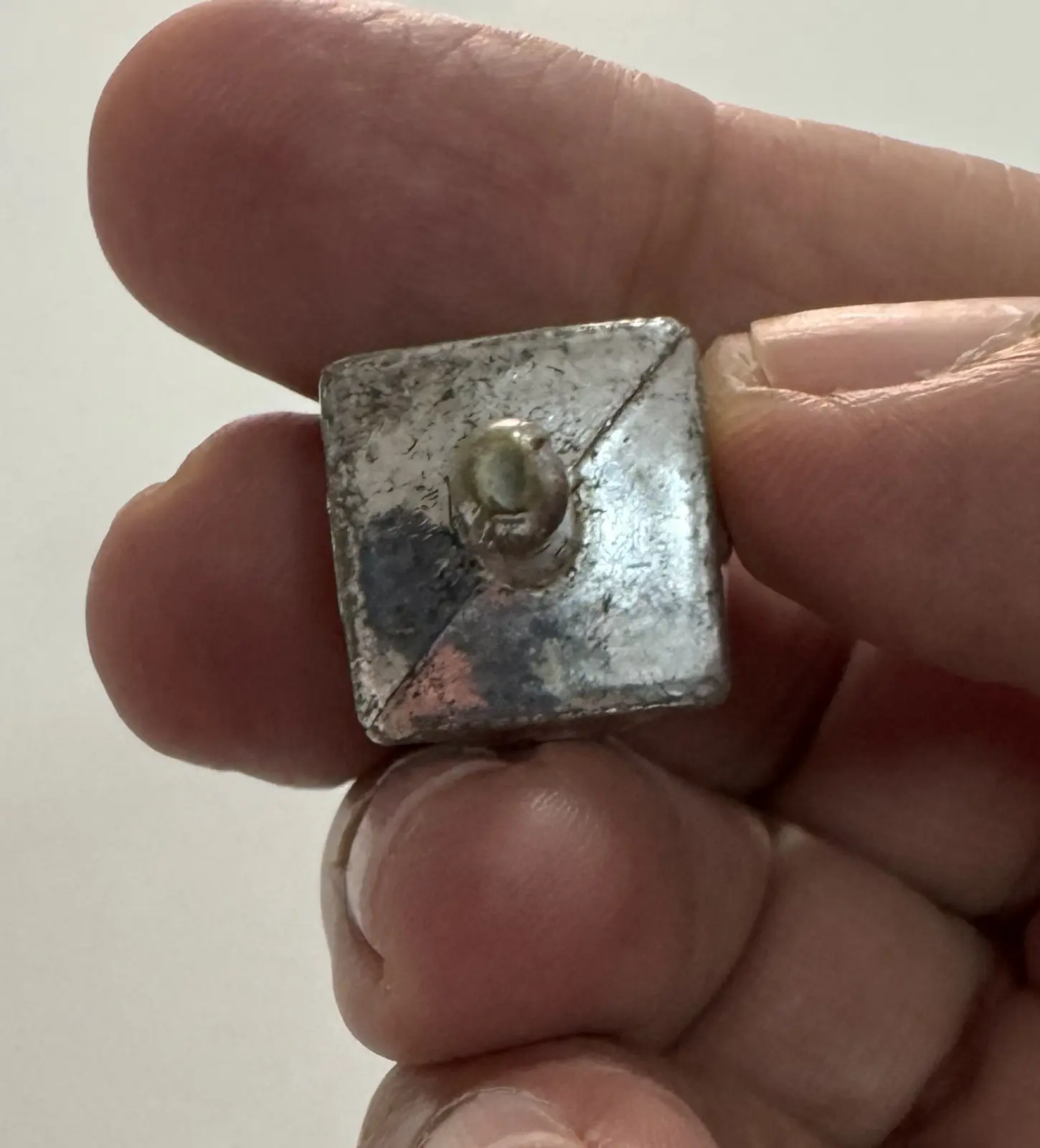 סביבון חנוכה פלסטיק מוכסף  משנות ה-50-60