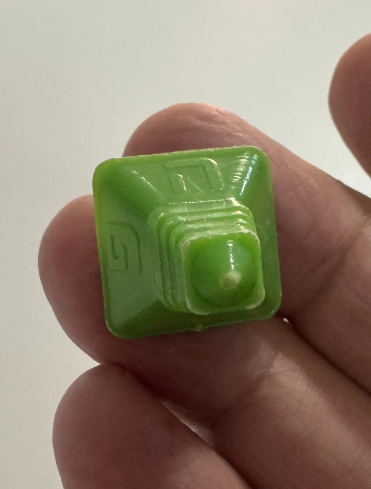 סביבון חנוכה פלסטיק ירוק  משנות ה-50-60