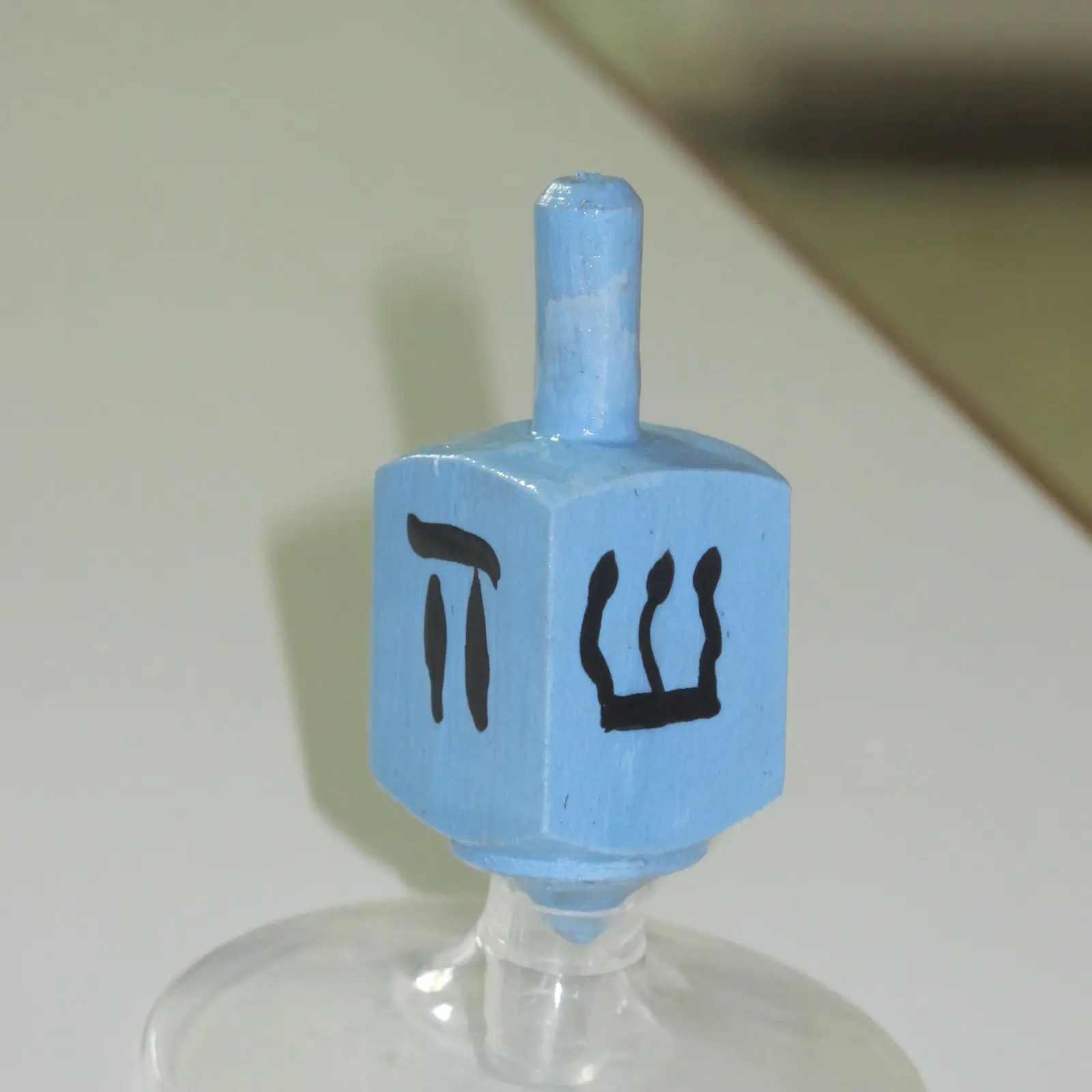 סביבון  מפולין קרקוב,  מהבת של חגית ירדן שנת 2014