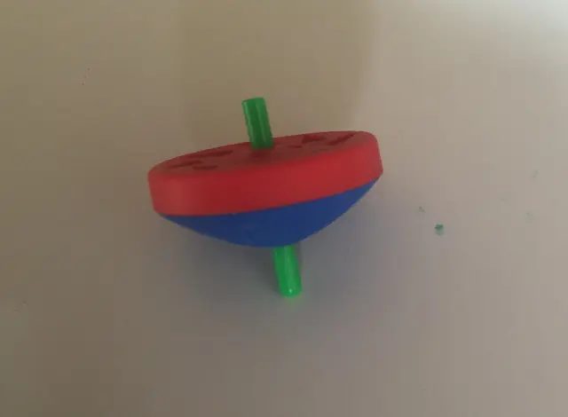 סביבון קומה (KOMA) יפני מפלסטיק (גם מחק)