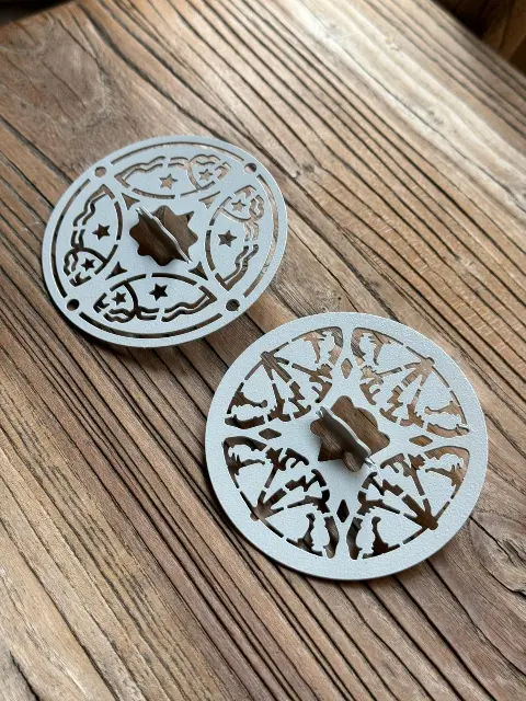 סטודיו EVA METAL בבעלות רותם בשרן יצרו יחד סביבוני מתכת מדהימים