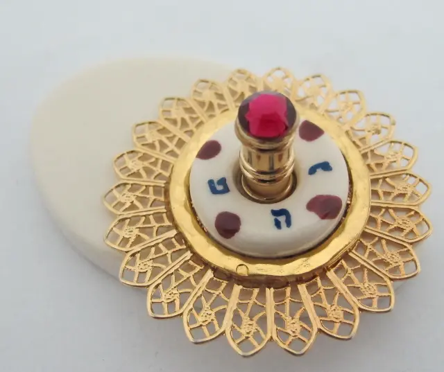 The Dreidel by Eran Graveler from the spinning top house