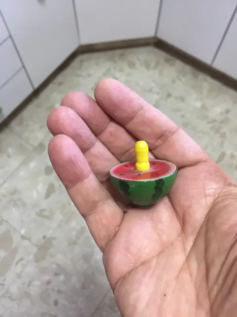 Half watermelon fruit spinner