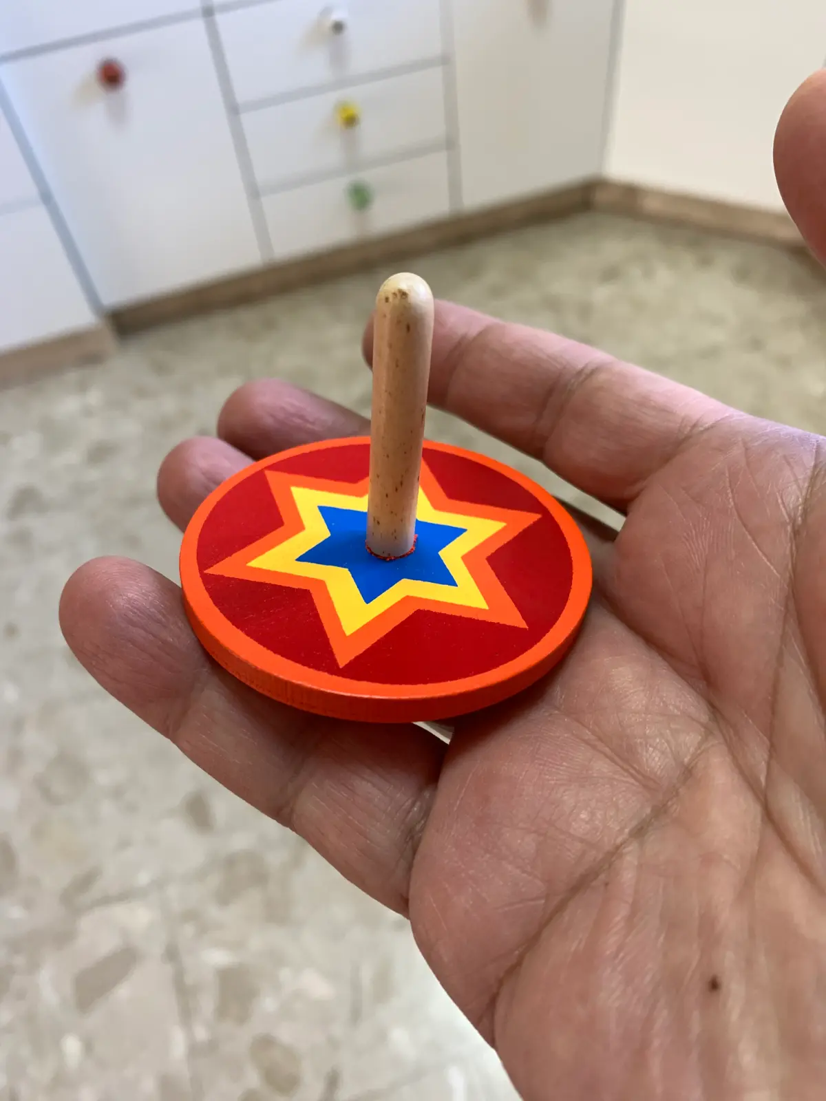 סביבון כוכב צעצועי ביג'יגס