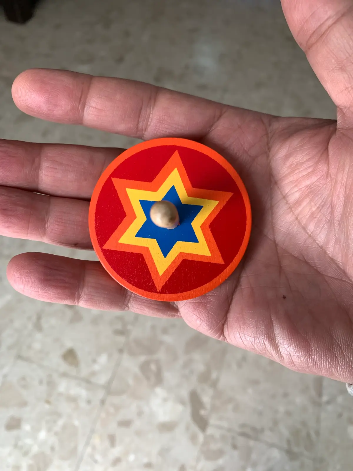 סביבון כוכב צעצועי ביג'יגס
