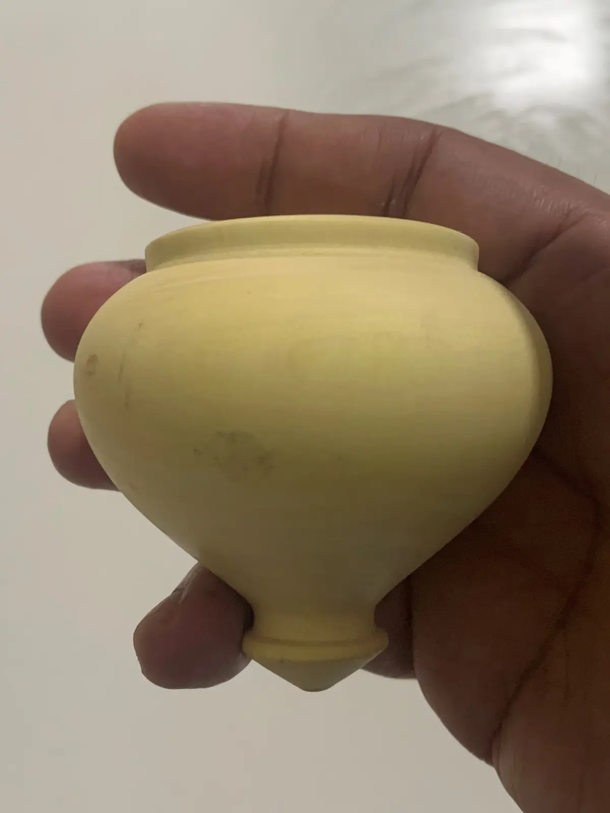 Lemon wood spinning top by Moshe Gazit