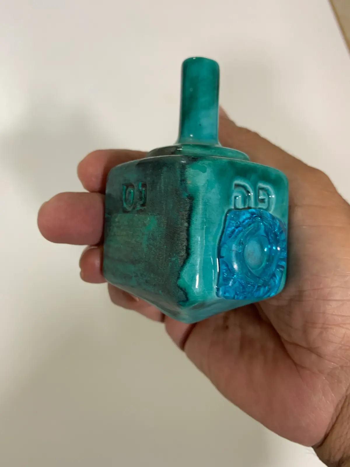 סביבון קרמי של שרה קונפורטי
