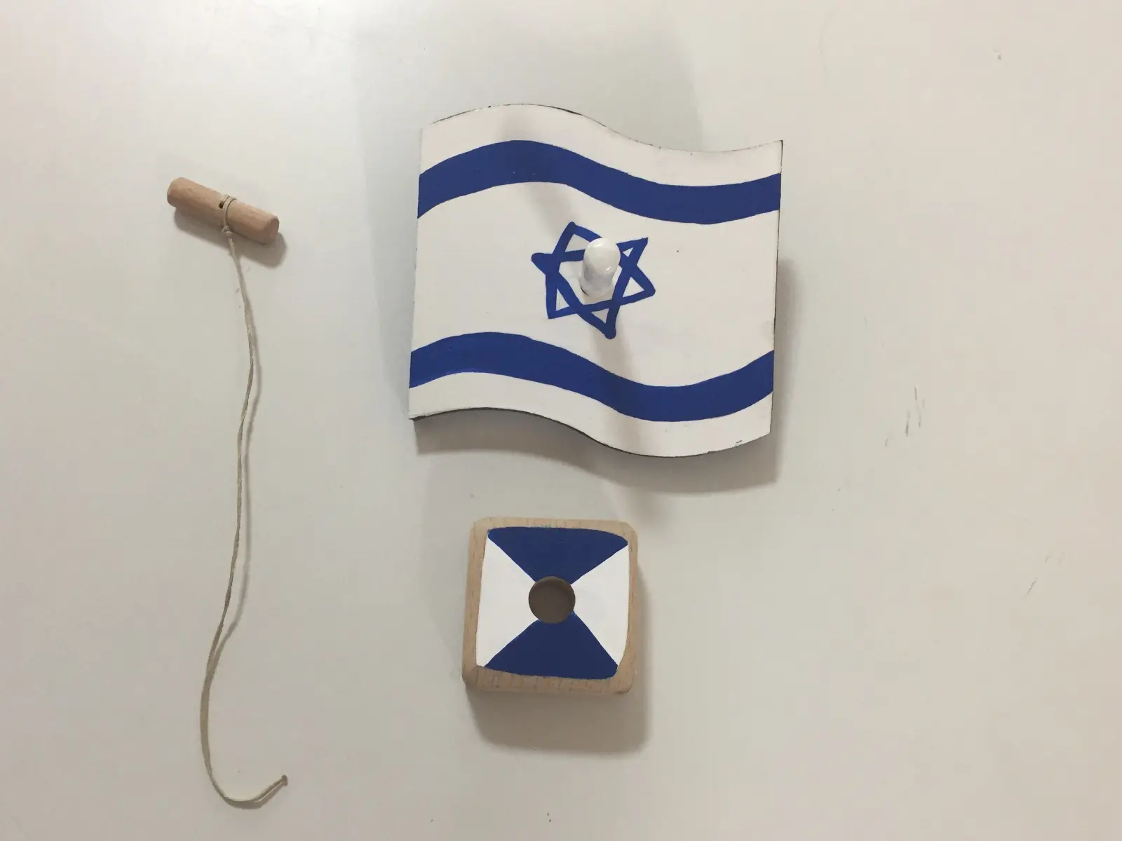 הסביבון דגל ישראל היוצרת לאורה לאסקר