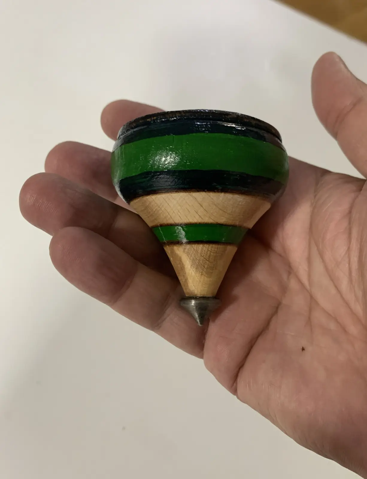 סביבון פורפרה ארמני נקנה מחנות בובימה בחיפה