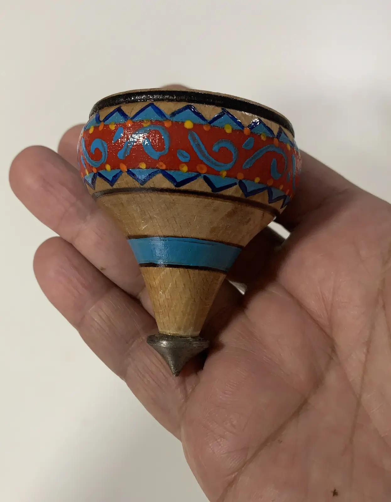 סביבון פורפרה ארמני נקנה מחנות בובימה בחיפה