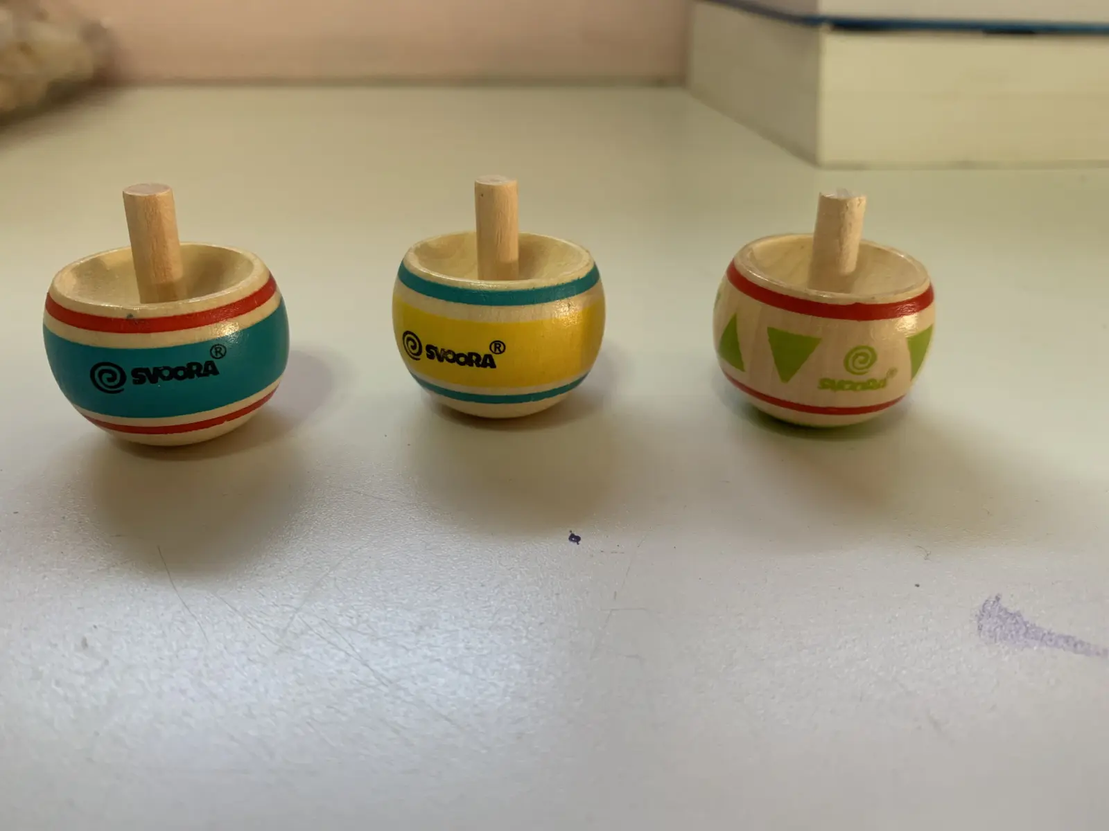 סביבון מתהפך  חברת סבורה היונית