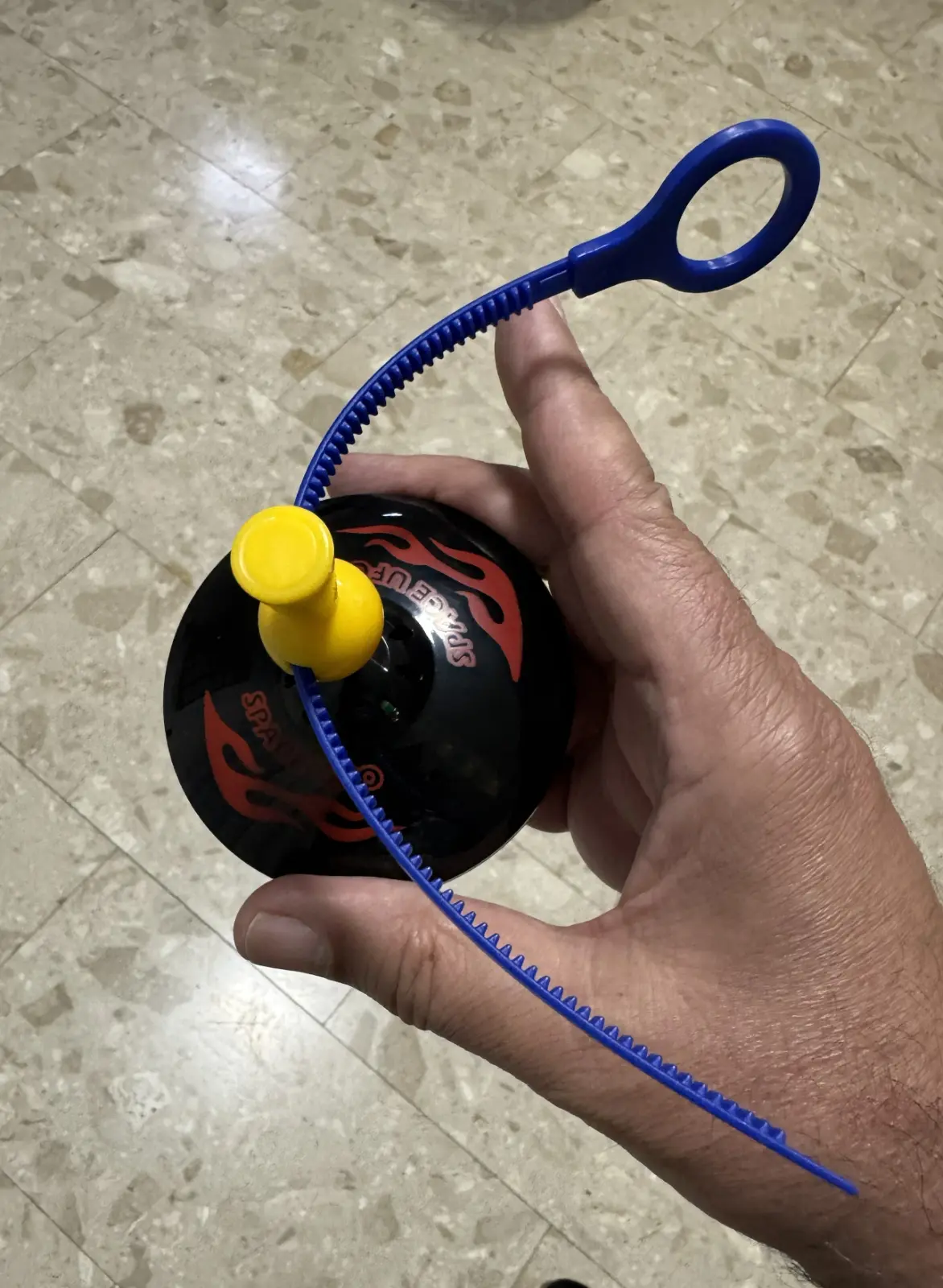 ג'ירוסקופ חללית חיזר