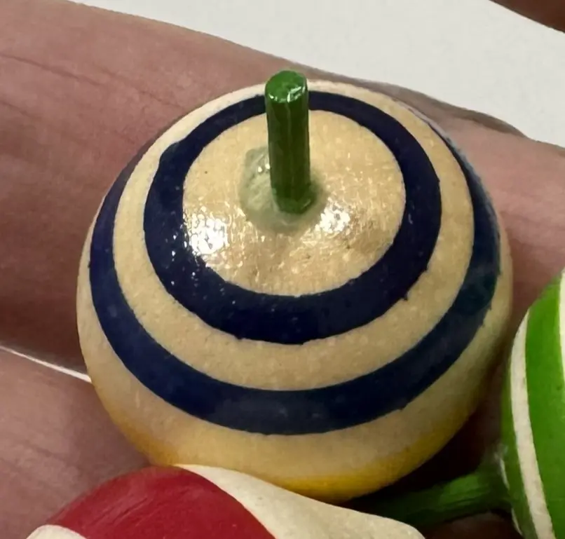 סביבון עץ מסורתי יפן מגיל אחי