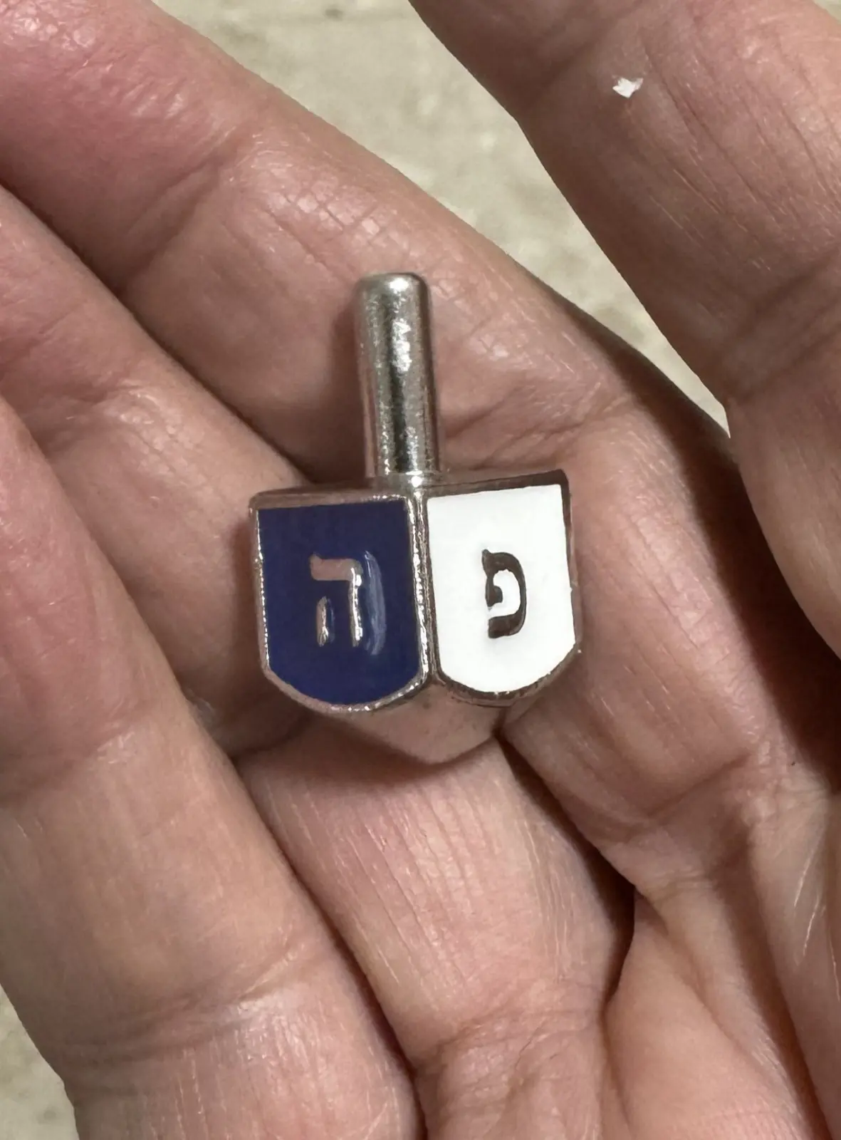 סביבוני מתכת של מאיר כהן