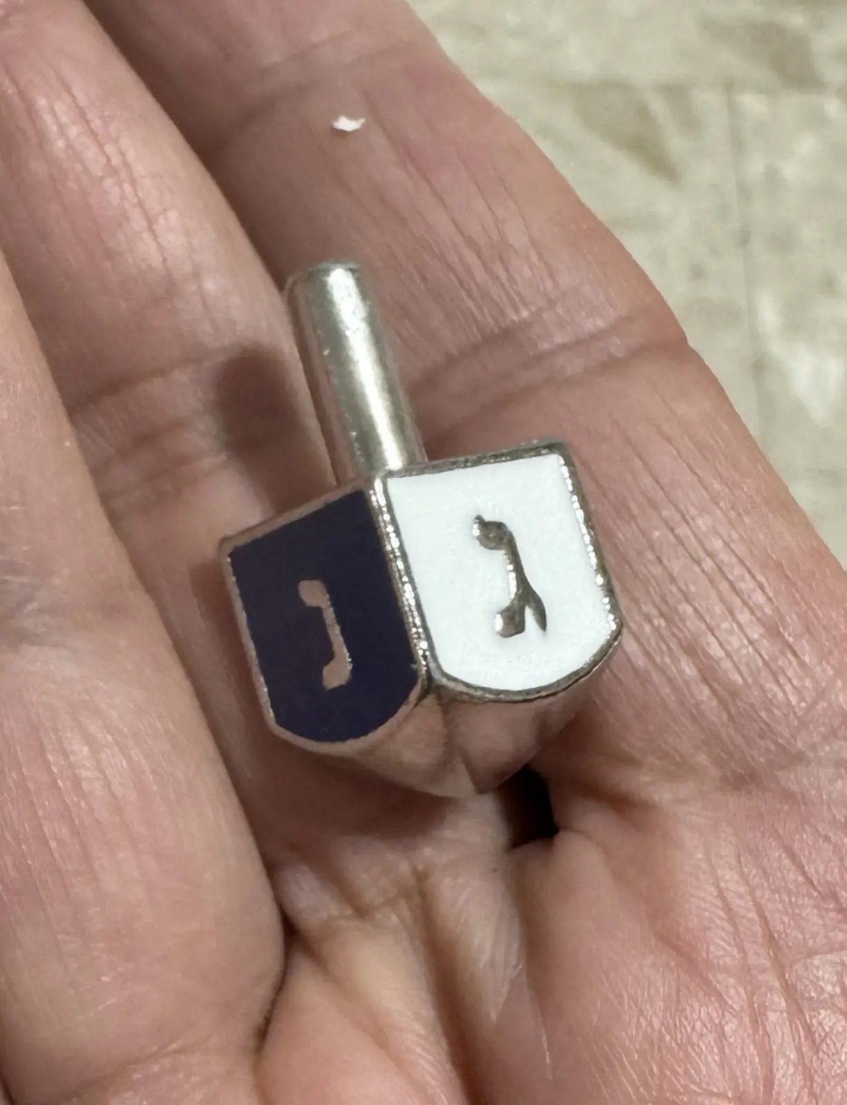 סביבוני מתכת של מאיר כהן