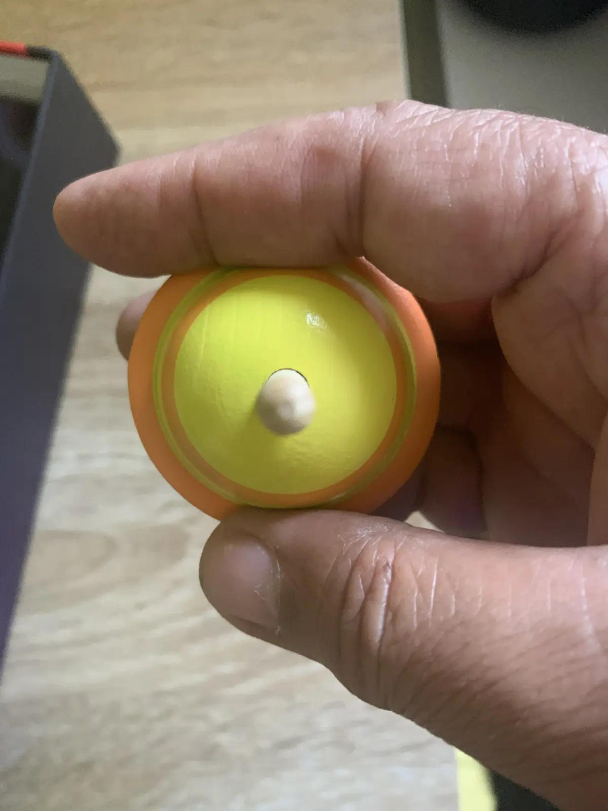 שבתאי מהמשחק סביבון חלל סבורה