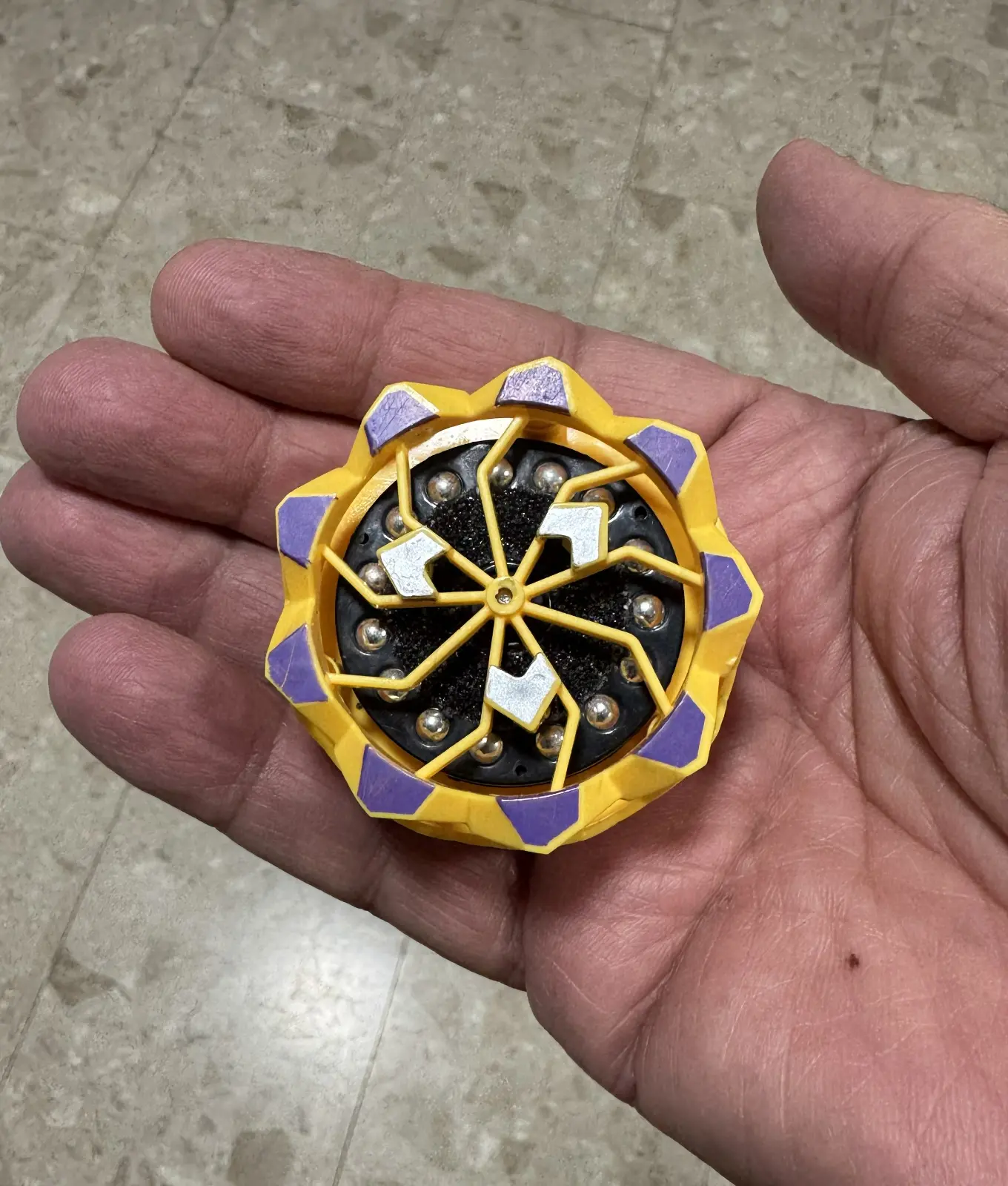 סביבון זיקוקים \ ניצוצות