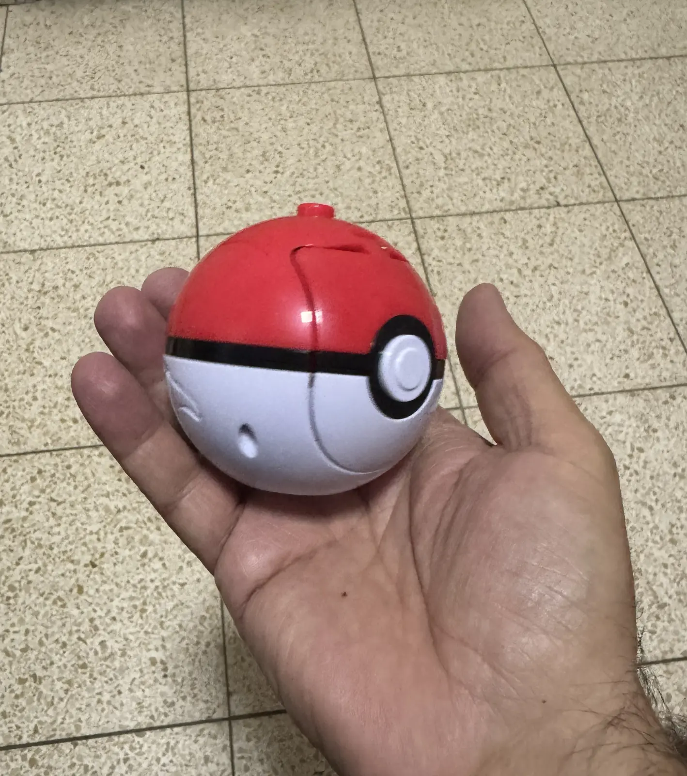 סביבון פוקימון קרב עם משגר