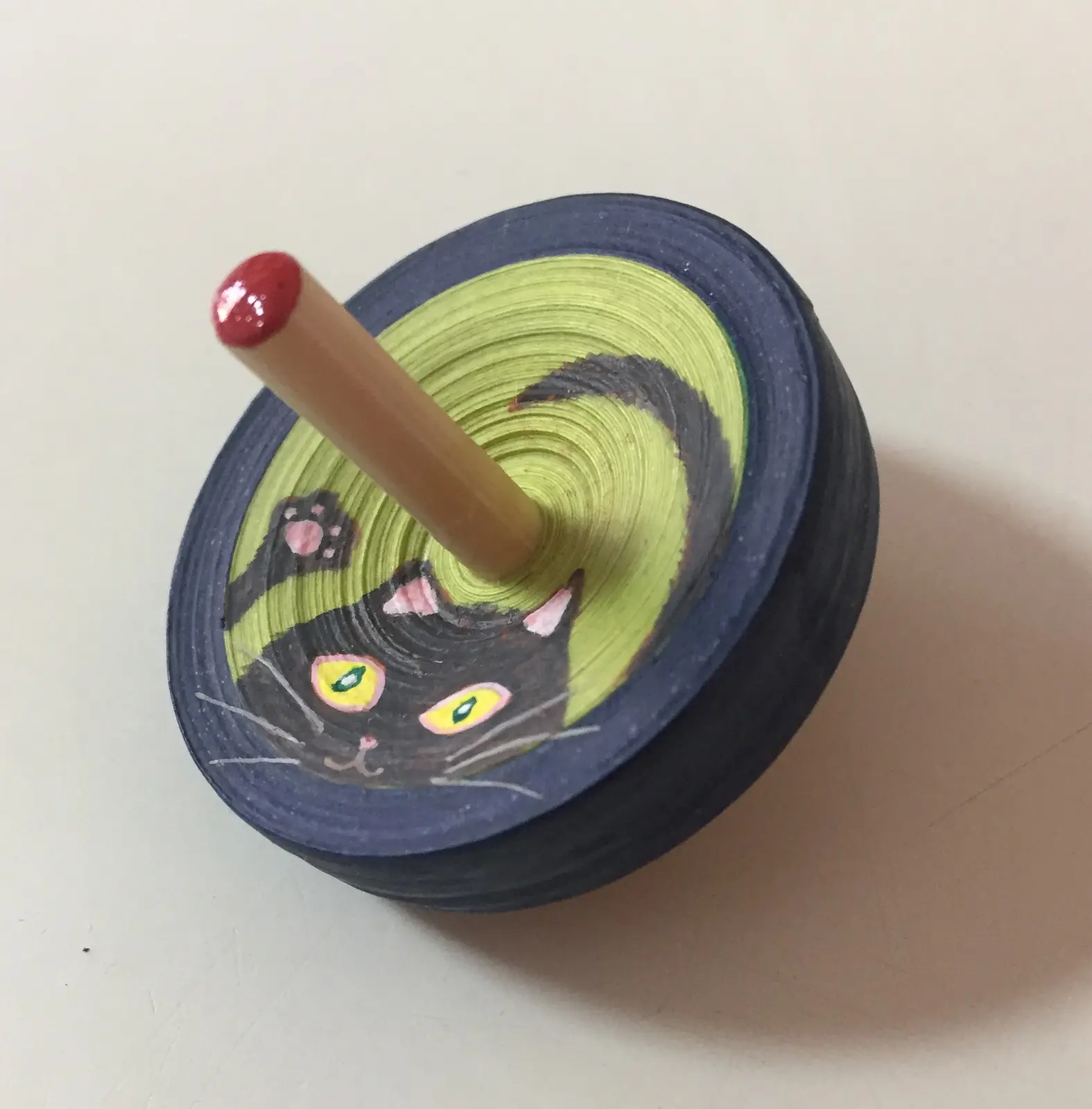 סביבון חתולה מיפן