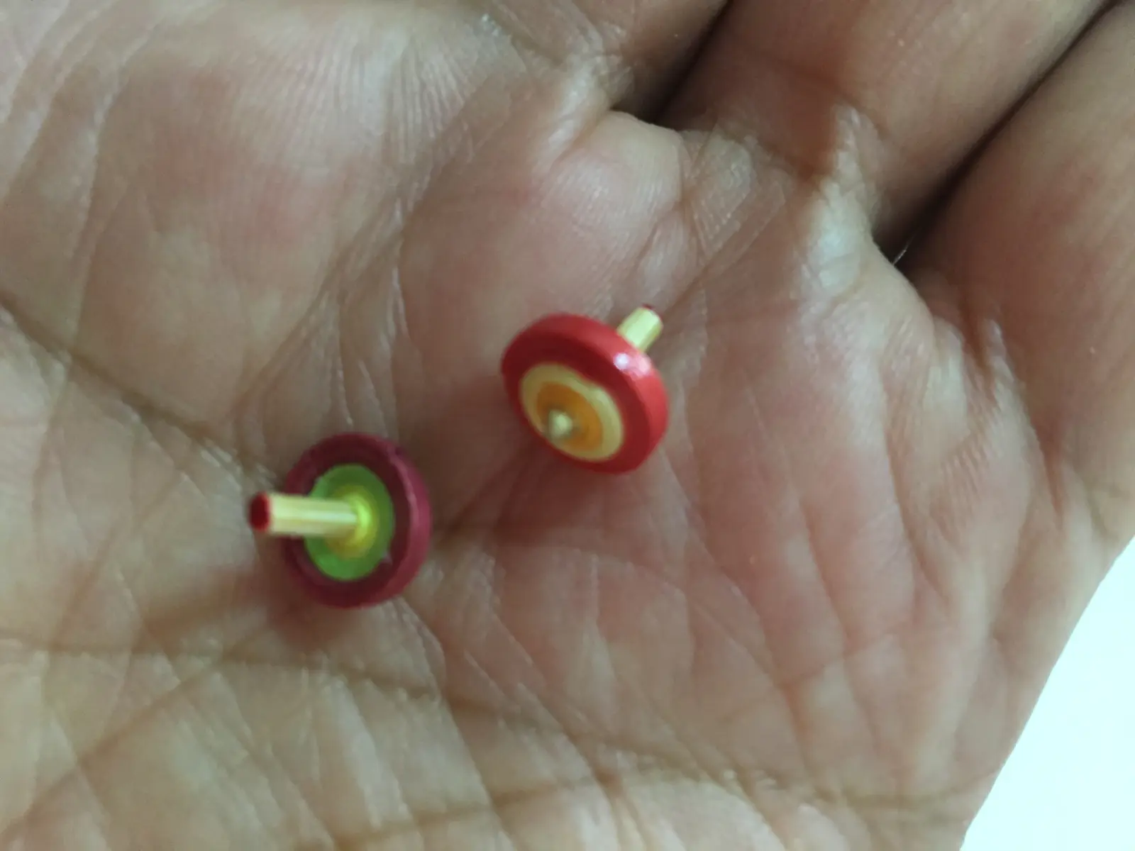 סביבונים מיניטורים של יושיוקי נאקאמור
