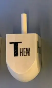 סביבון החטופים החזירו אותם הביתה עכשיו מעץ