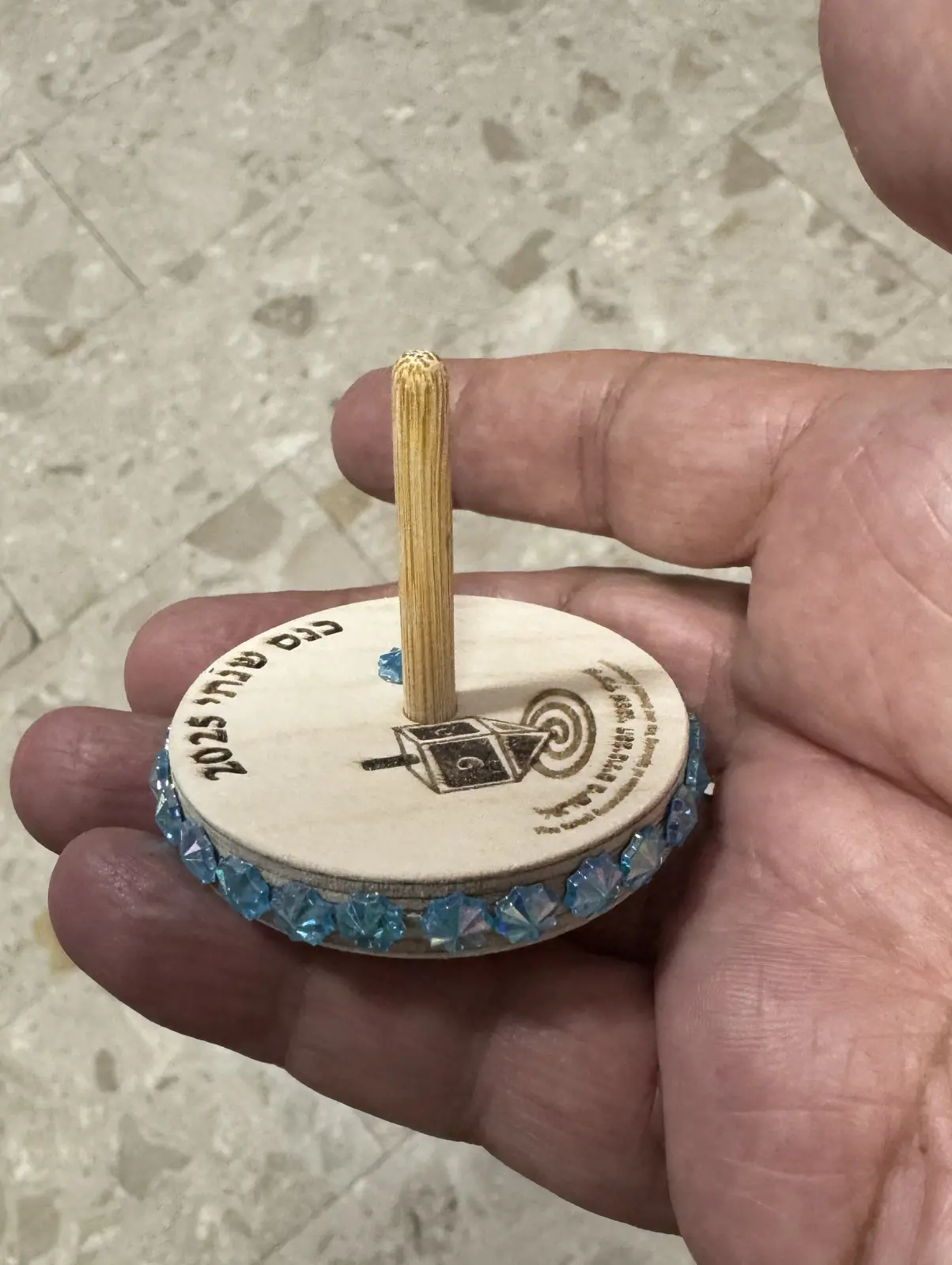סביבון מתנה מטלי ואיל גאון לכנס אספני סביבונים 2025
