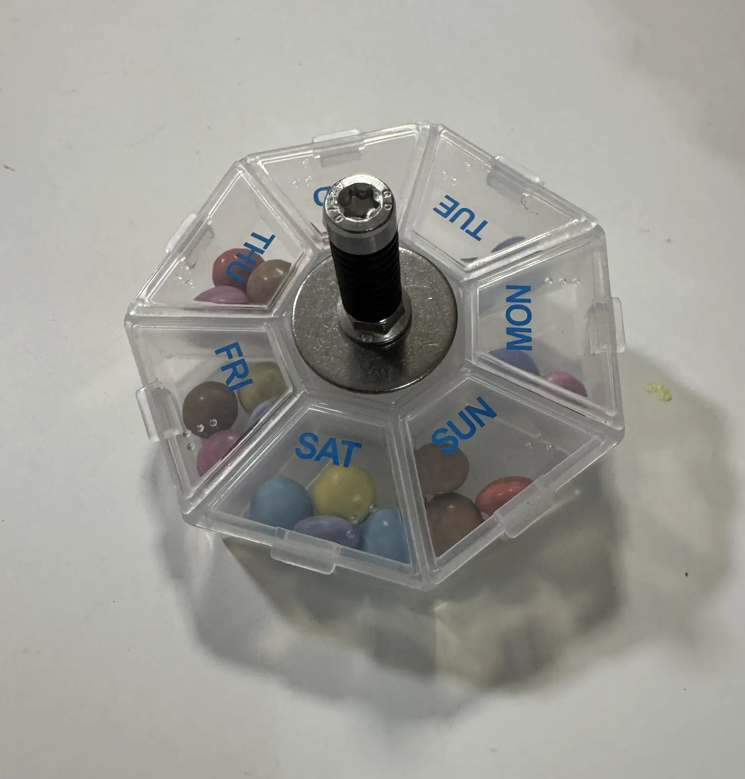סביבון מקופסא של  תרופות